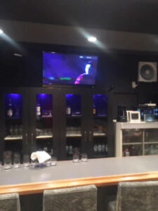 カラオケバーJADE