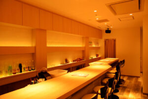 メイドバーしぇもわ